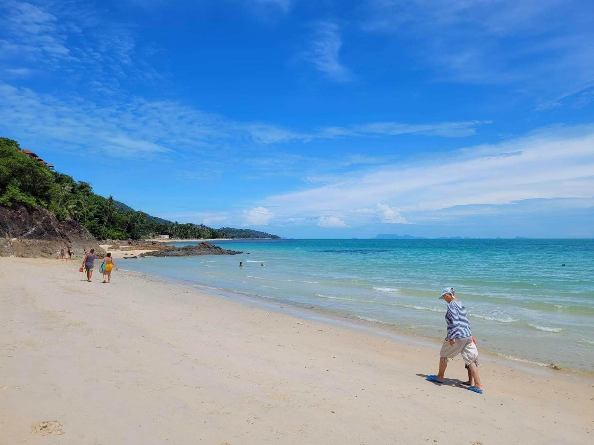 メナムビーチ Samui Blue Bird Bed & Breakfast エクステリア 写真