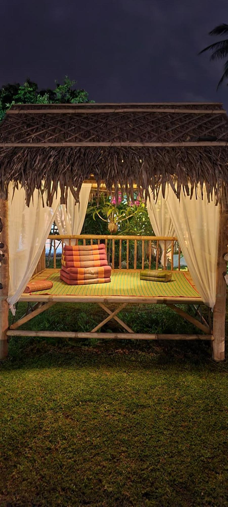 メナムビーチ Samui Blue Bird Bed & Breakfast エクステリア 写真