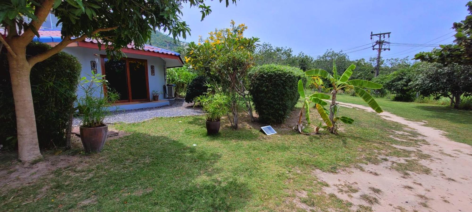 メナムビーチ Samui Blue Bird Bed & Breakfast エクステリア 写真
