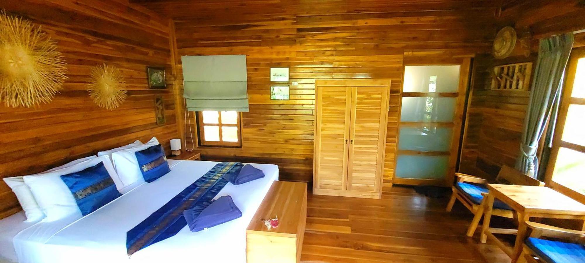 メナムビーチ Samui Blue Bird Bed & Breakfast 部屋 写真