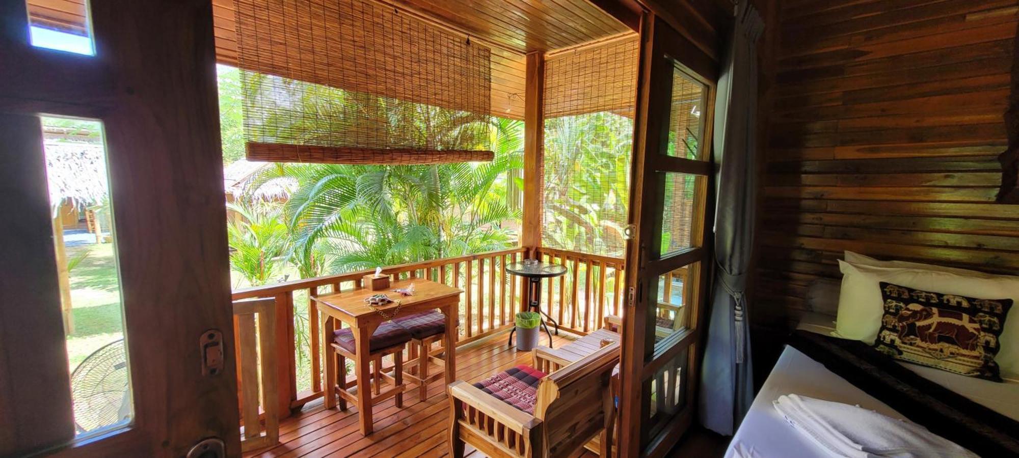 メナムビーチ Samui Blue Bird Bed & Breakfast 部屋 写真