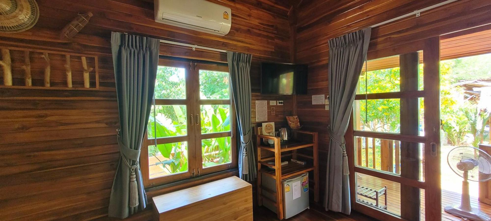 メナムビーチ Samui Blue Bird Bed & Breakfast 部屋 写真