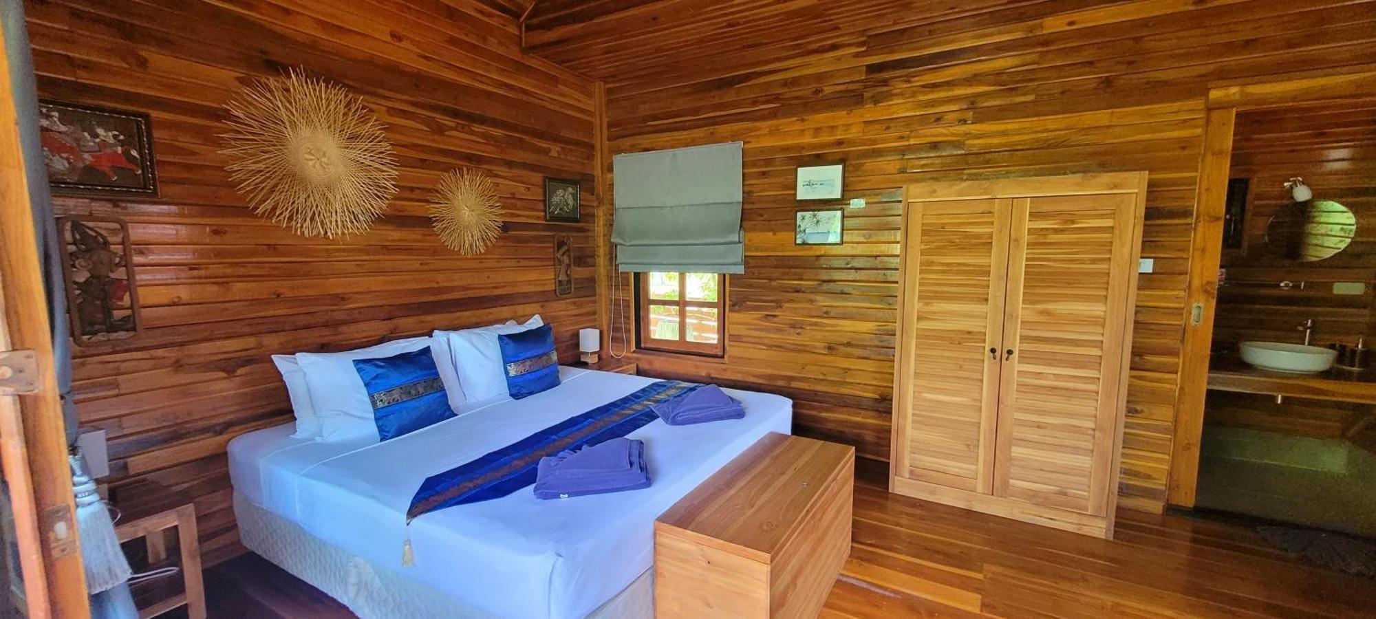 メナムビーチ Samui Blue Bird Bed & Breakfast エクステリア 写真