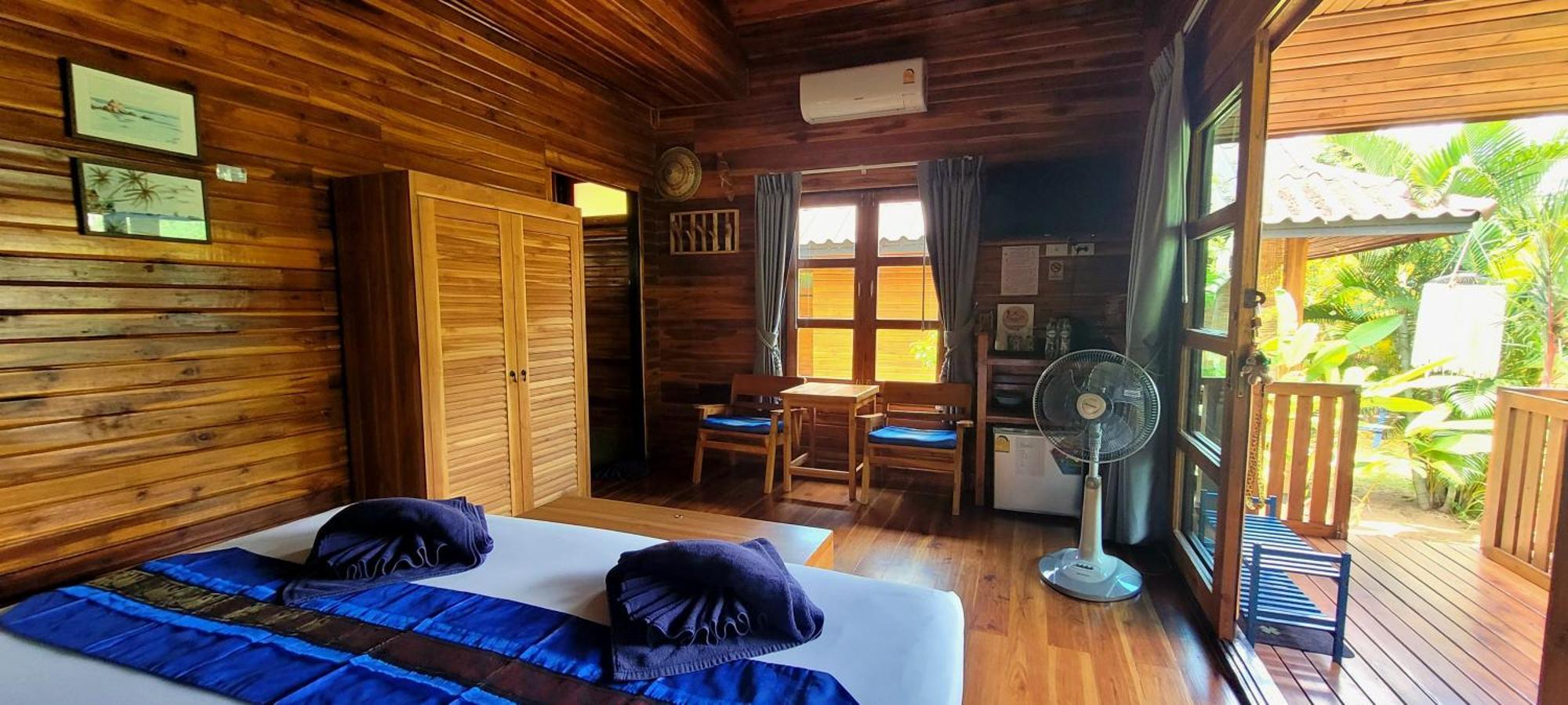 メナムビーチ Samui Blue Bird Bed & Breakfast 部屋 写真