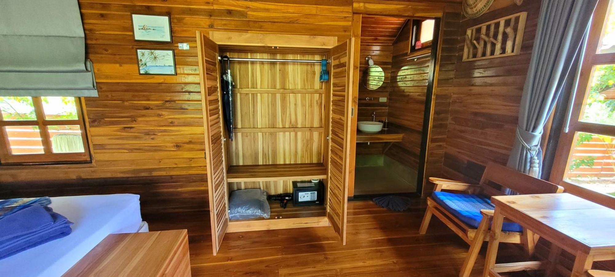 メナムビーチ Samui Blue Bird Bed & Breakfast 部屋 写真