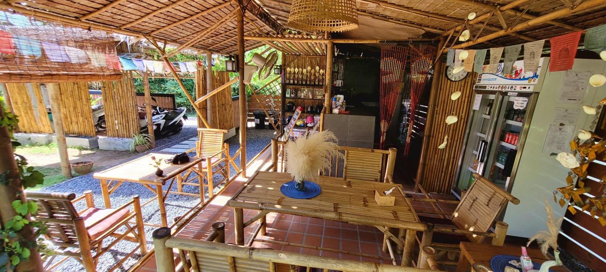 メナムビーチ Samui Blue Bird Bed & Breakfast エクステリア 写真
